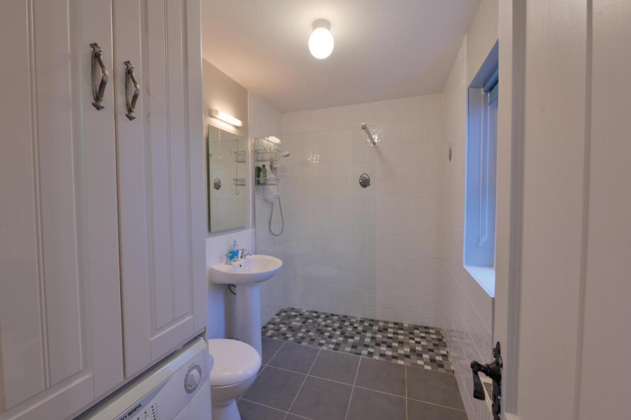 Ocean Breeze Apartment Lahinch Exterior photo
