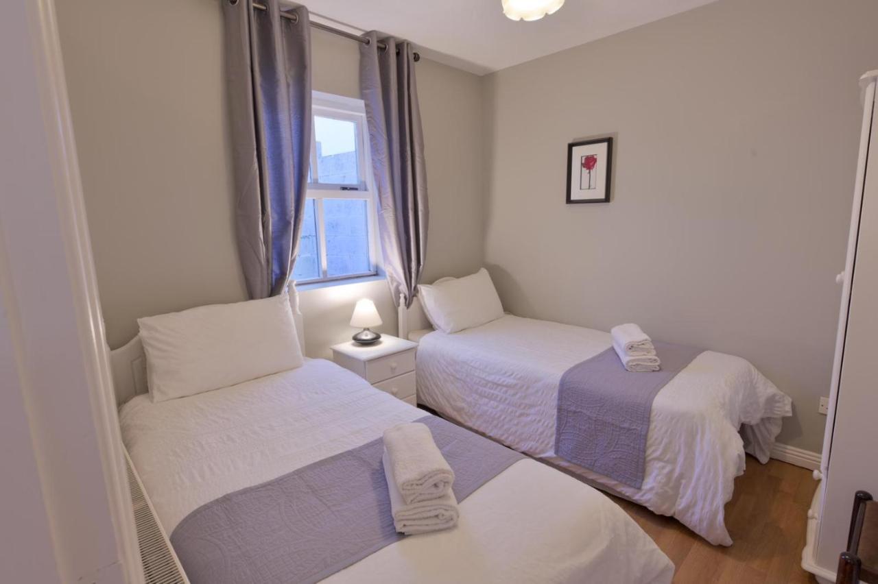Ocean Breeze Apartment Lahinch Exterior photo